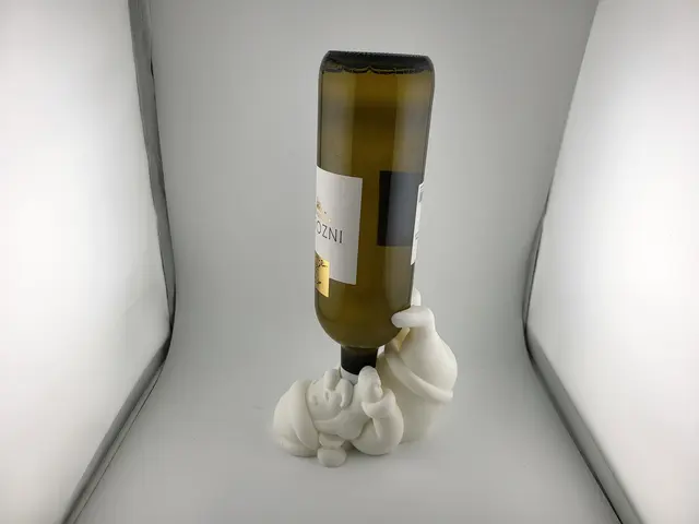 Babbo Natale bianco portabottiglie con una bottiglia di vino, vista 3