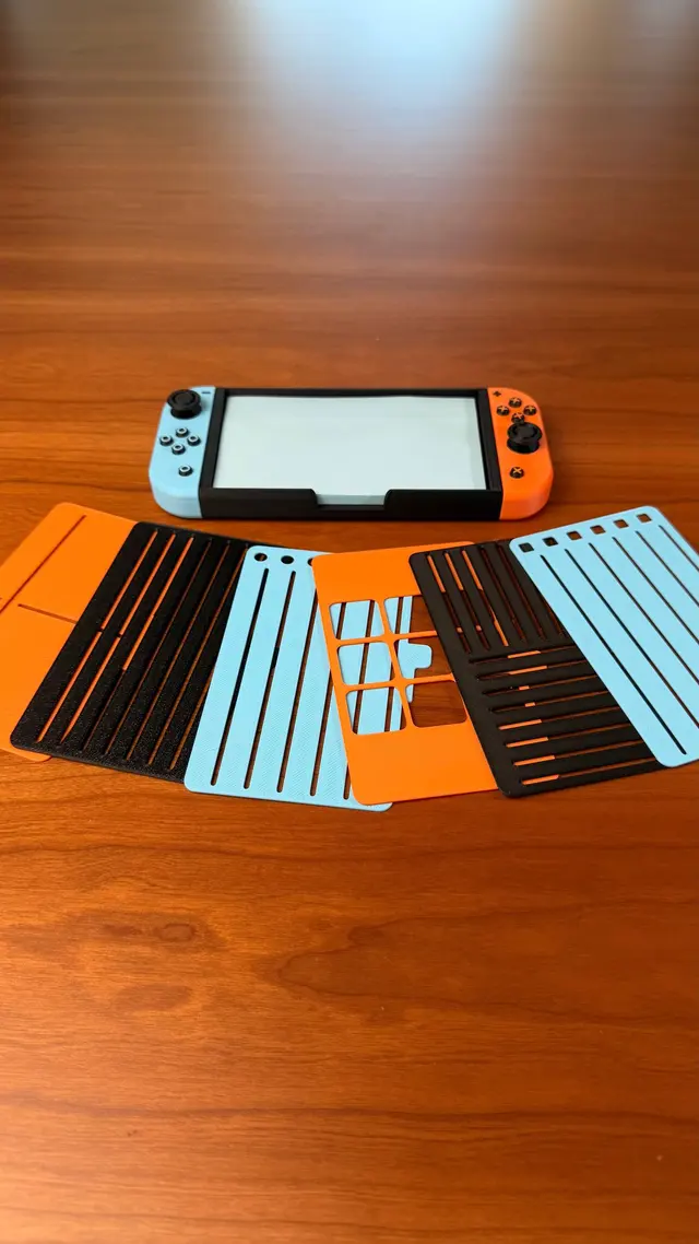 The Switchnote with the coloured templates fanned out